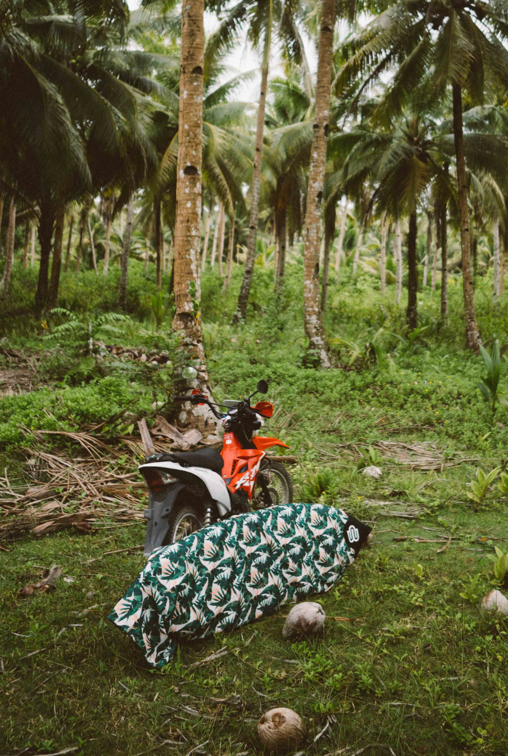 Green Leaf Fun/Fish Surfboard Cover