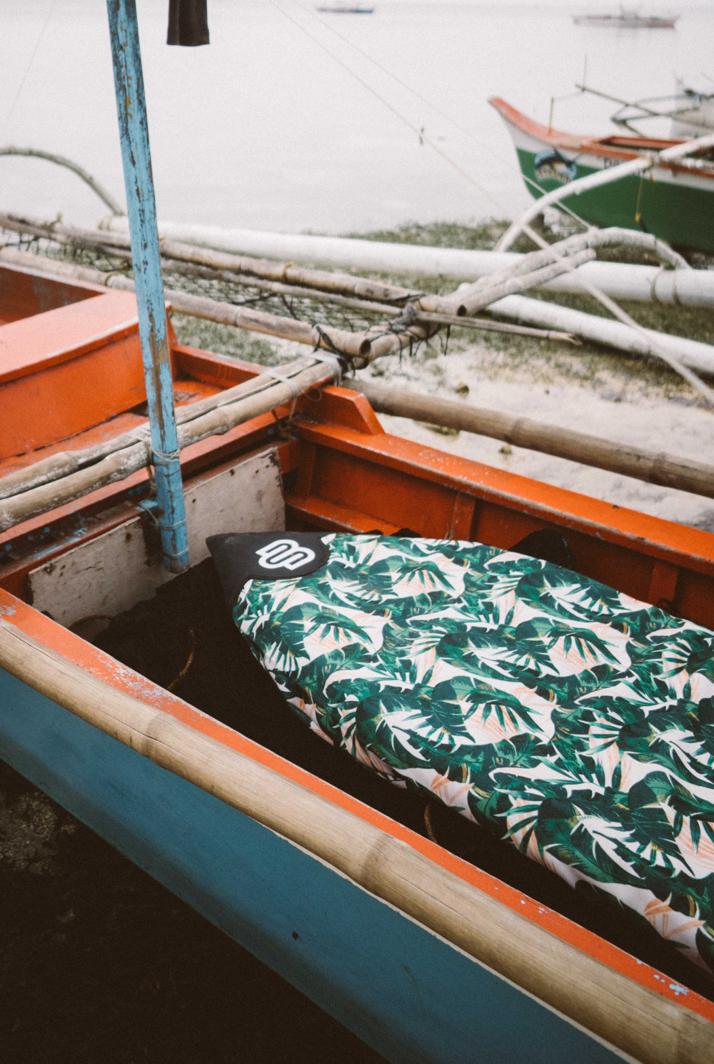 Green Leaf -  Shortboard Surfboard Cover